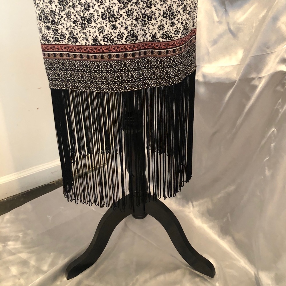 Forever21 Contemporary Dress - Picture 2 of 3